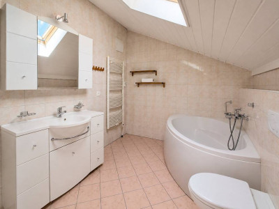 🏡 Magnifique Loft, 4.5 pièces avec vue sur le lac et les Alpes image 7
