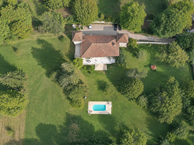 Château du XIIᵉ siècle à 45 min. de Genève image 2