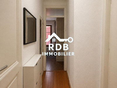 Appartement de 2,5 pièces au rez-de-chaussée situé à Genève 1207 image 3