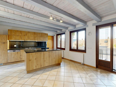 Maison de village de 1850 au cachet préservé, atelier de 185 m² image 8