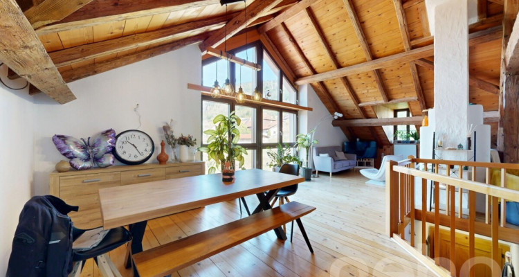 Maison de village de 1850 au cachet préservé, atelier de 185 m² image 2