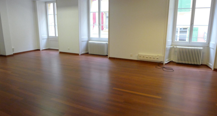 Bureaux de 240 m² en centre ville image 4