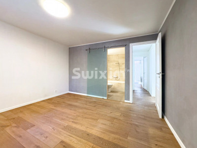 Stunning renovated apartment in the heart of the Geneva countryside image 5