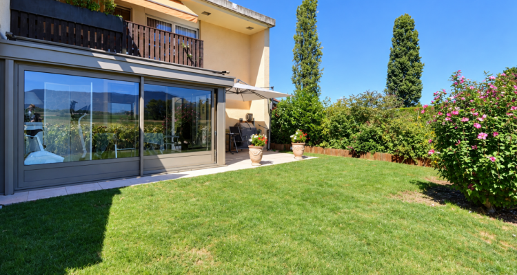 Magnifique appartement en rez de jardin vue dégagée sur la campagne en viager occupé sans rente image 1