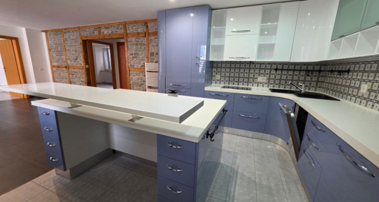 Maison jumelée composée de 5 appartements entièrement rénovés image 8