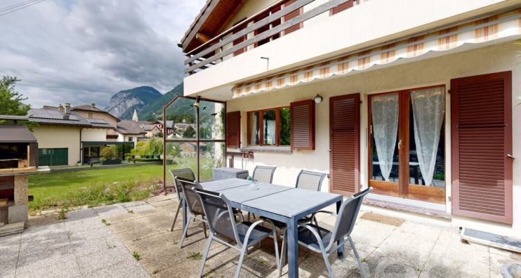 Maison mitoyenne au calme avec terrasse et garage image 10