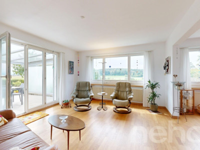 Einfamilienhaus mit grosszügigem Garten und gedecktem Sitzplatz image 2