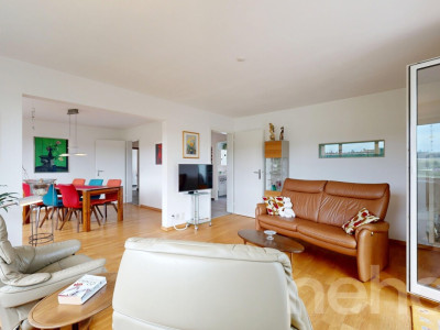 Einfamilienhaus mit grosszügigem Garten und gedecktem Sitzplatz image 3