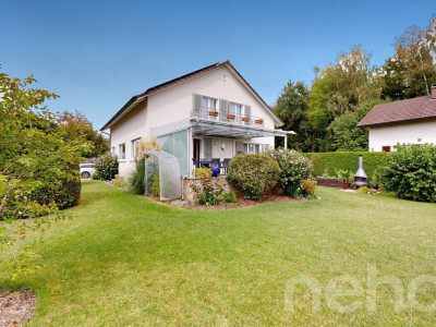 Einfamilienhaus mit grosszügigem Garten und gedecktem Sitzplatz image 12
