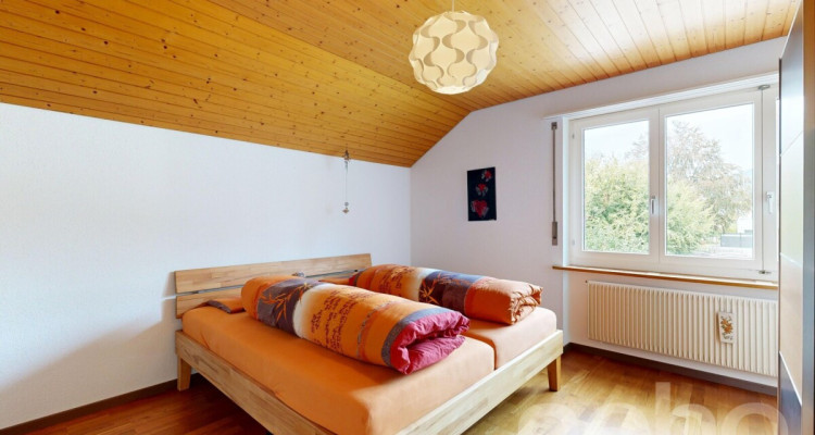 Einfamilienhaus mit grosszügigem Garten und gedecktem Sitzplatz image 8