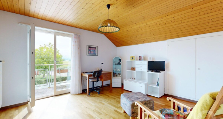 Einfamilienhaus mit grosszügigem Garten und gedecktem Sitzplatz image 9