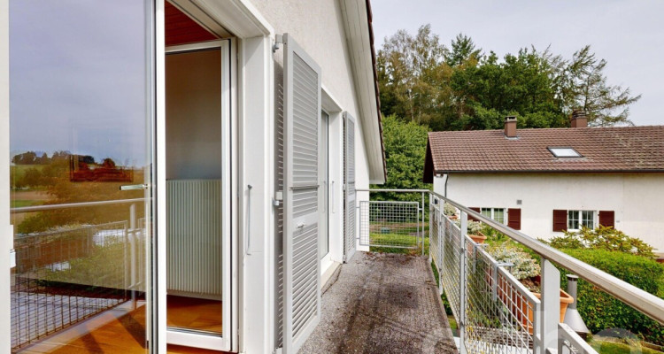 Einfamilienhaus mit grosszügigem Garten und gedecktem Sitzplatz image 11