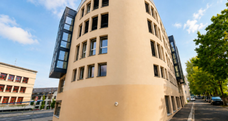 🏡Magnifique Appartement 4.5 pièces,spacieux 120m2, au coeur dun quartier prisé image 9