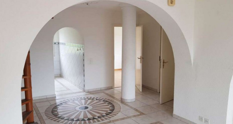 Superbe 3,5 p / 1 gde chambre / Double séjour - Mezzanine - Balcon image 3