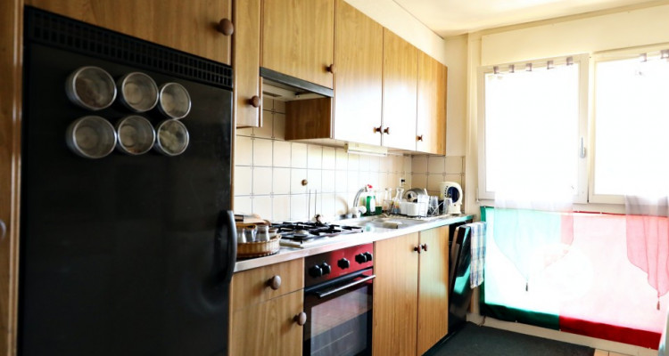 Magnifique appartement 3,5 p / 2 chambres / 1 SDB / Balcon avec vue image 1