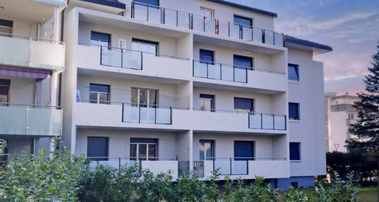 FOTI IMMO - Appartement de 4,5 pièces avec balcon. image 1