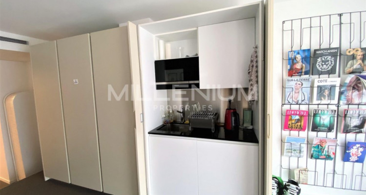 Très belle arcade à usage bureau de 132m² aux Eaux-Vives image 6