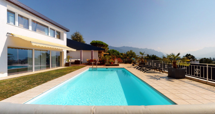 Grande villa avec piscine et vue sur le lac à La Tour-de-Peilz image 1
