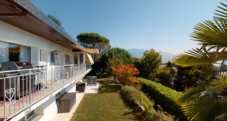 Grande villa avec piscine et vue sur le lac à La Tour-de-Peilz image 2