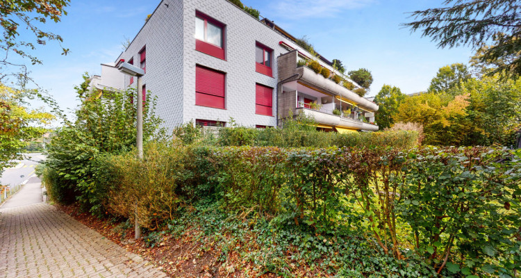 Tolle Wohnung mit schöner Sicht und guter Infrastruktur image 1