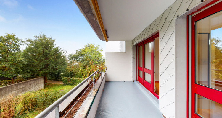 Tolle Wohnung mit schöner Sicht und guter Infrastruktur image 2