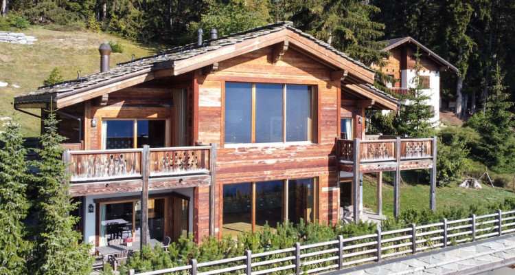 Chalet dexception à Crans Montana image 1