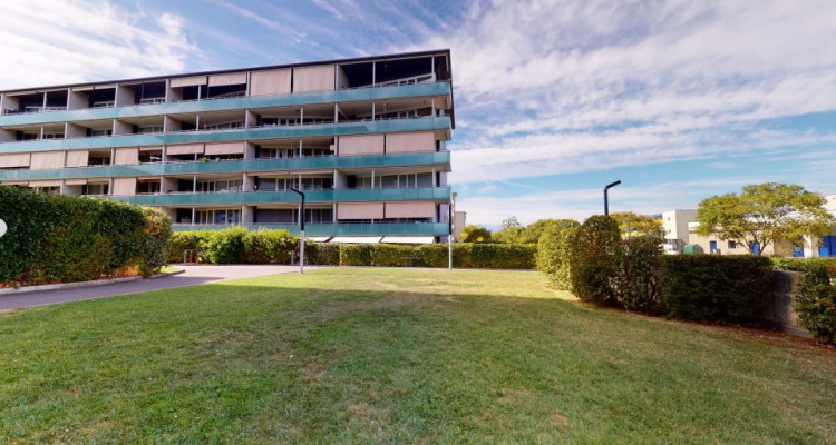 Un lumineux appartement moderne de 5,5pièces à Plan-les-Ouates image 2