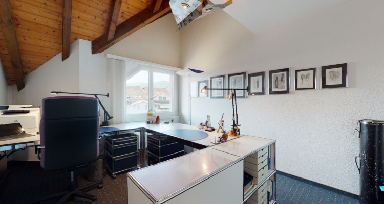 Grosszügige 5.5 Zi.-Attika-Maisonette-Wohnung image 8