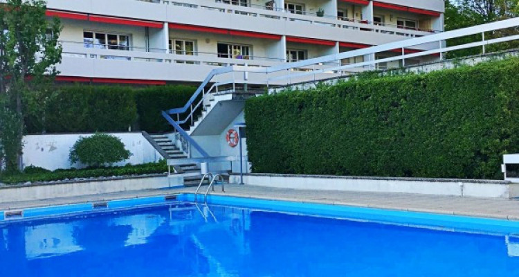 Magnifique 2,5 p / 1 chambre / 1 SDB / terrasse vue lac / piscine  image 6