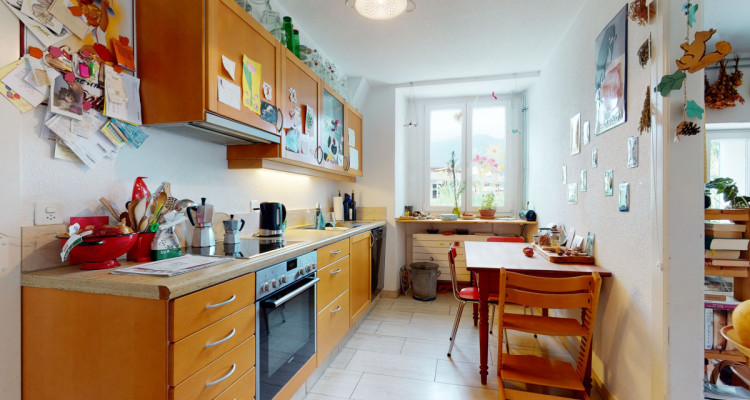 Gemütliche 4.5 Zimmer Wohnung mit herrlicher Aussicht image 3