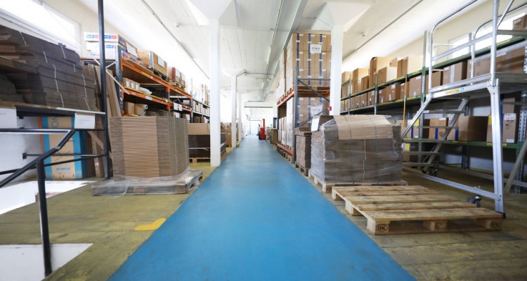 4 Locaux commerciaux et/ou industriels - Atelier stockage COPPET image 3