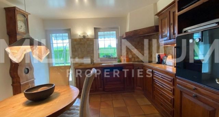 Belle maison avec piscine à vendre à Genthod image 4