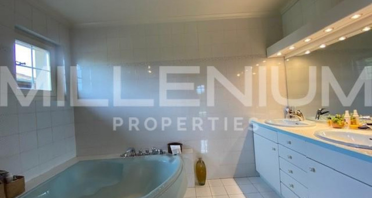 Belle maison avec piscine à vendre à Genthod image 6