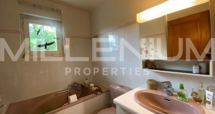 Belle maison avec piscine à vendre à Genthod image 8