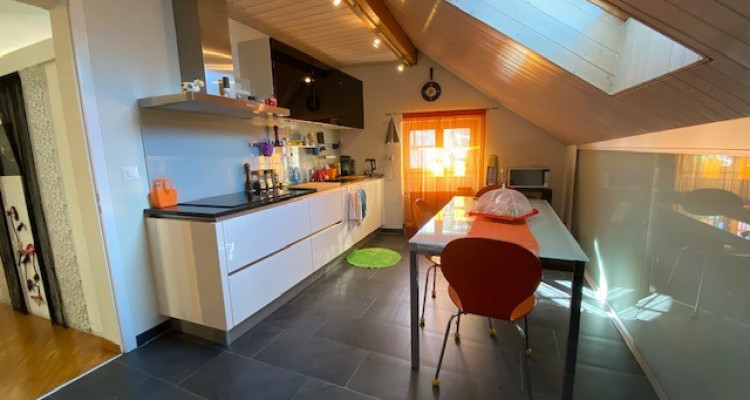 Charmant et spacieux appartement en duplex  image 3