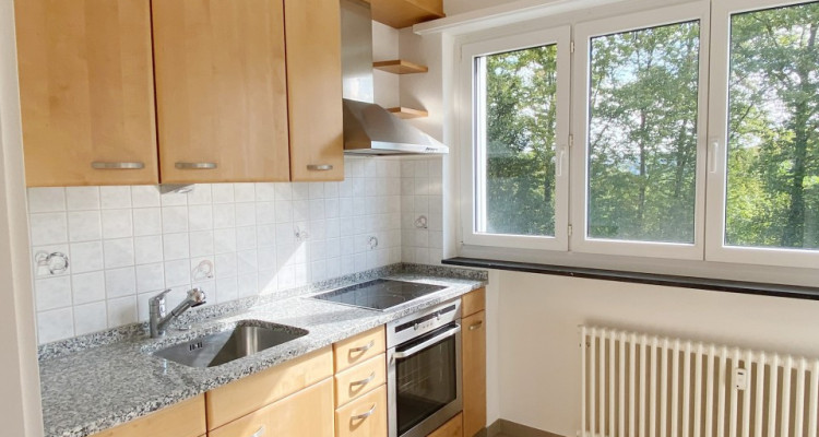 Ideal place for home office and living image 4