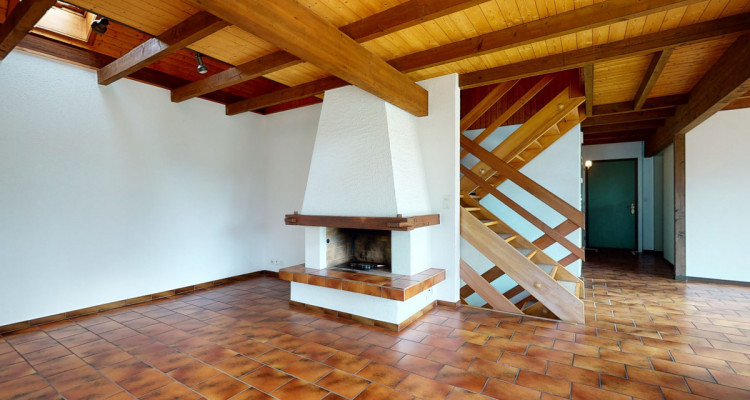 Schmuckes Einfamilienhaus mit wunderschönem Garten image 3