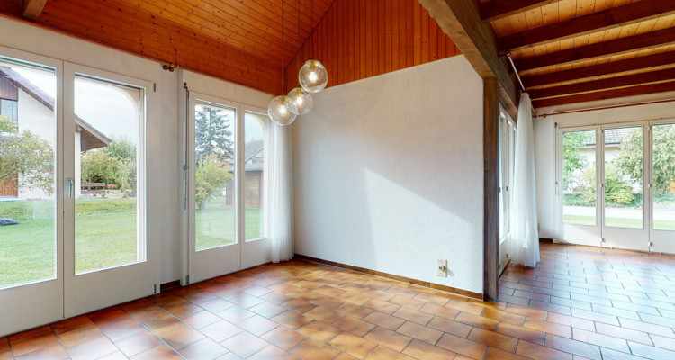 Schmuckes Einfamilienhaus mit wunderschönem Garten image 6