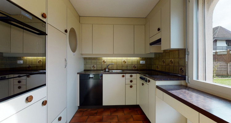 Schmuckes Einfamilienhaus mit wunderschönem Garten image 7