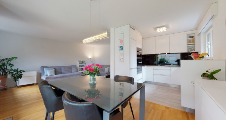 Grosszügige 4.5 Zi.-Wohnung mit Terrasse und Gartenanschluss image 5