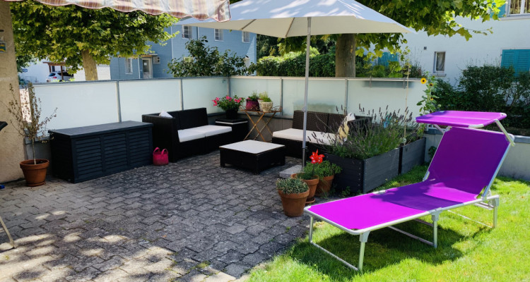 Grosszügige 4.5 Zi.-Wohnung mit Terrasse und Gartenanschluss image 2