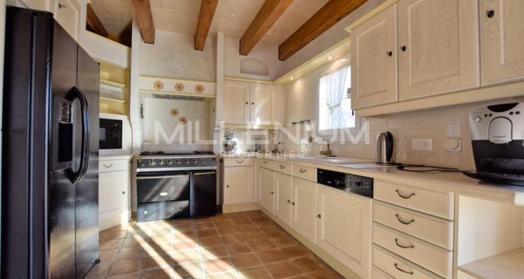 Maison avec piscine à Founex image 10