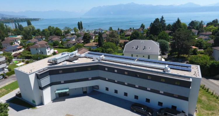 Magnifique studio à louer // Rez avec terrasse / St-Sulpice image 2