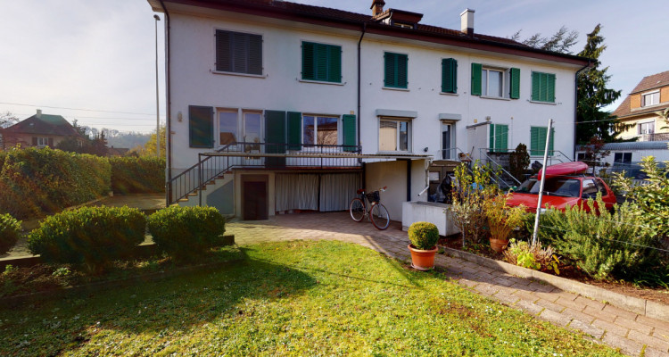 Eckreihenhaus zentral in Muttenz - grosse Garten- und Aussenfläche image 2