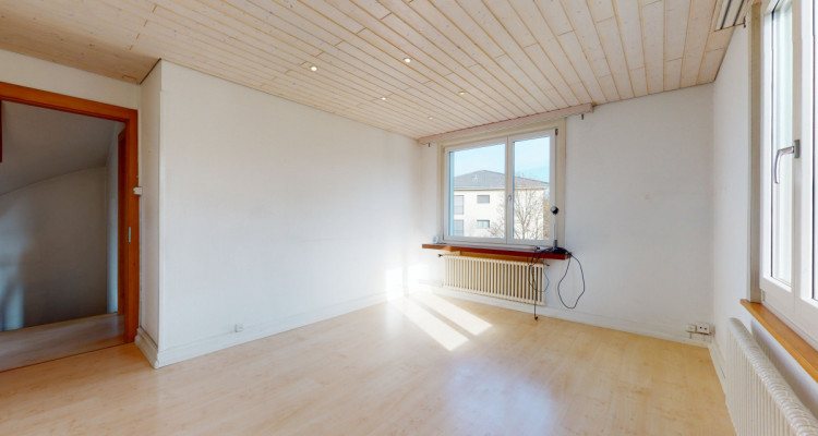 Eckreihenhaus zentral in Muttenz - grosse Garten- und Aussenfläche image 4