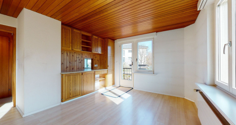 Eckreihenhaus zentral in Muttenz - grosse Garten- und Aussenfläche image 7