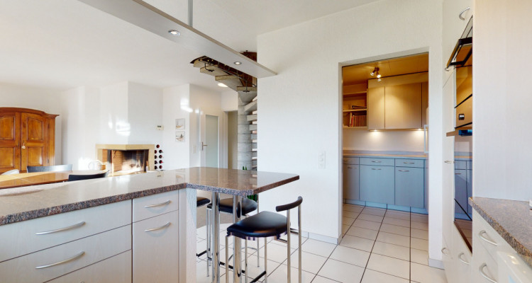 Gepflegtes DFH - top Aussicht mit schöner Garten- und Aussenfläche image 7