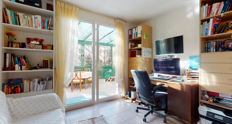 Proche du collège de Candolle image 8