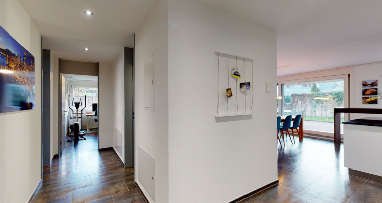 Schöne Gartenwohnung mit Terrasse und viel Umschwung in Lachen image 1