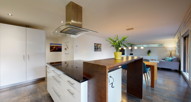 Schöne Gartenwohnung mit Terrasse und viel Umschwung in Lachen image 3